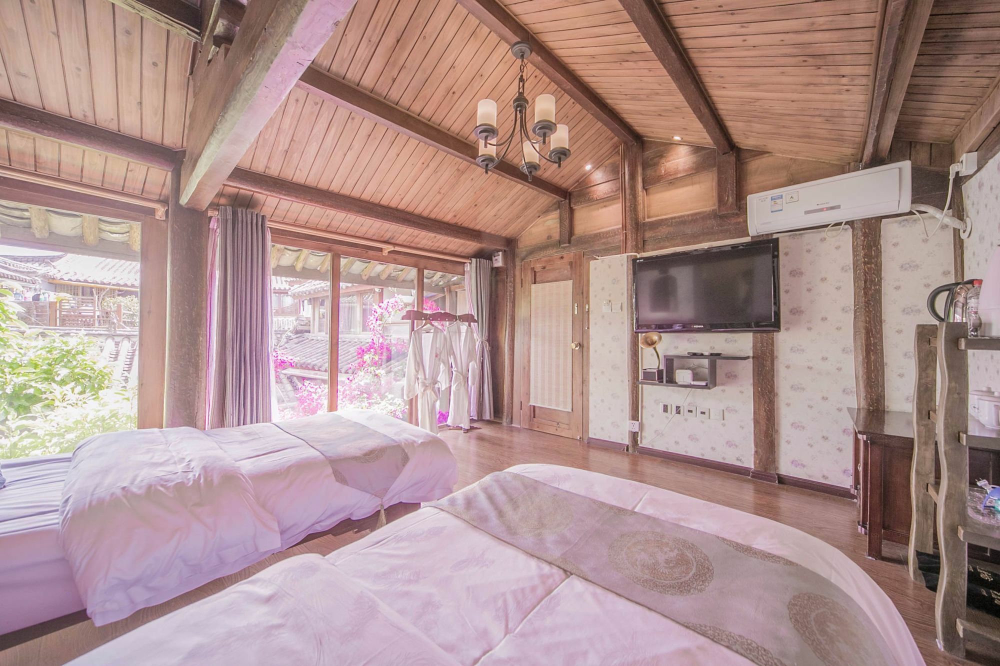 Lijiang Half Moon Bay Inn المظهر الخارجي الصورة