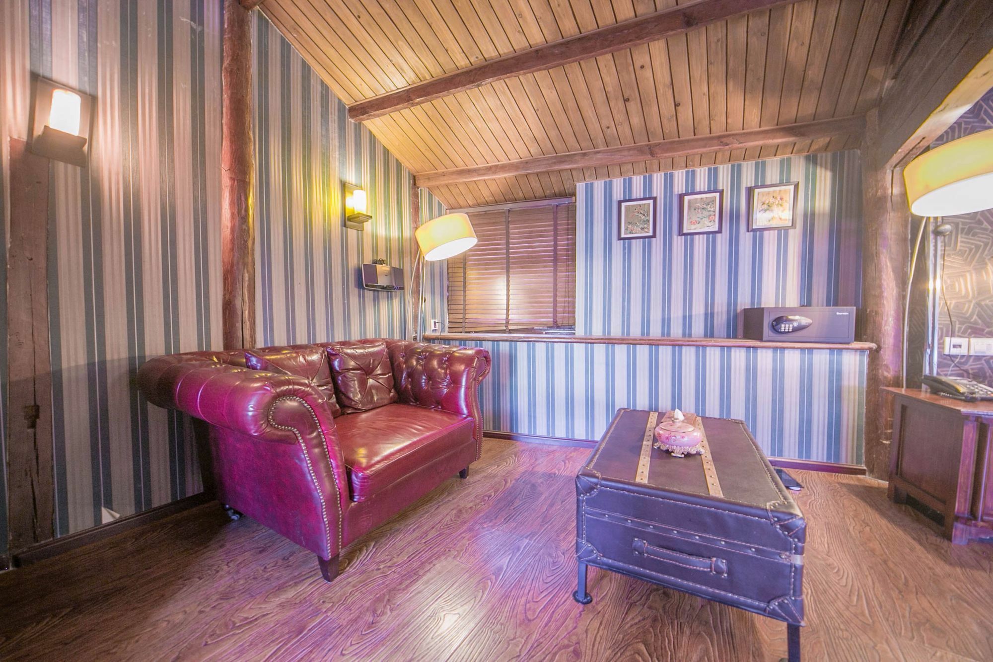 Lijiang Half Moon Bay Inn المظهر الخارجي الصورة