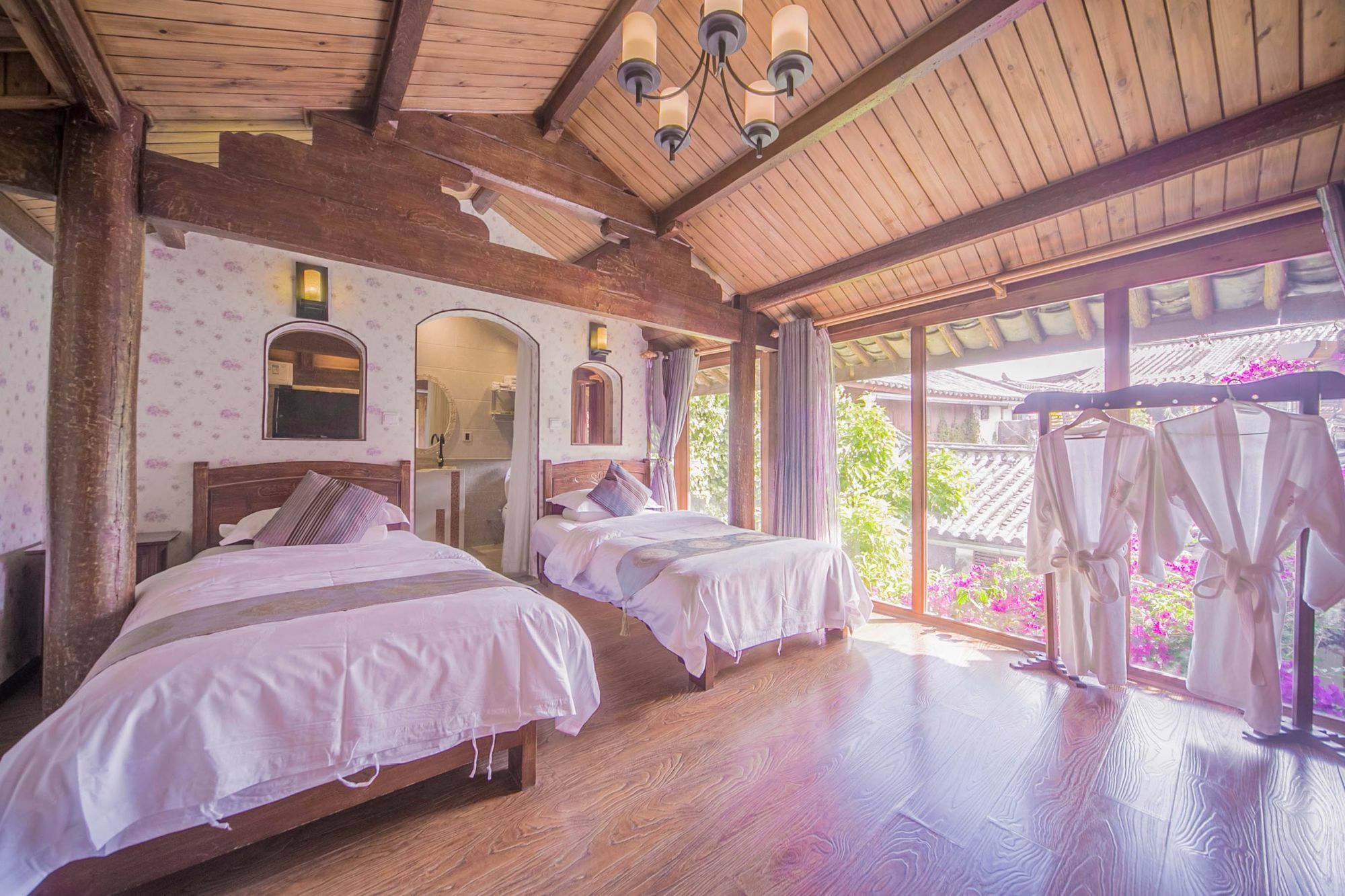 Lijiang Half Moon Bay Inn المظهر الخارجي الصورة